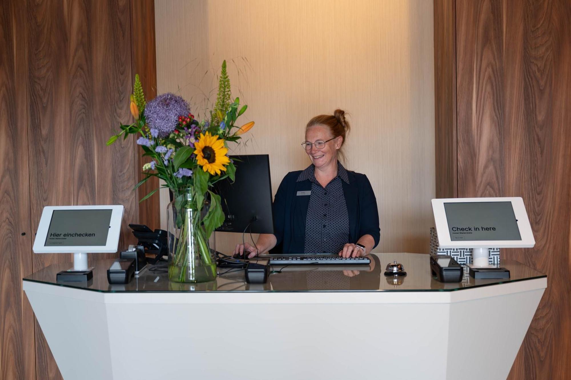 Hotel Waterstate Goes Ngoại thất bức ảnh